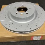 Front Brake Disc Grooved DISC 4 WITH HOLES LR189032